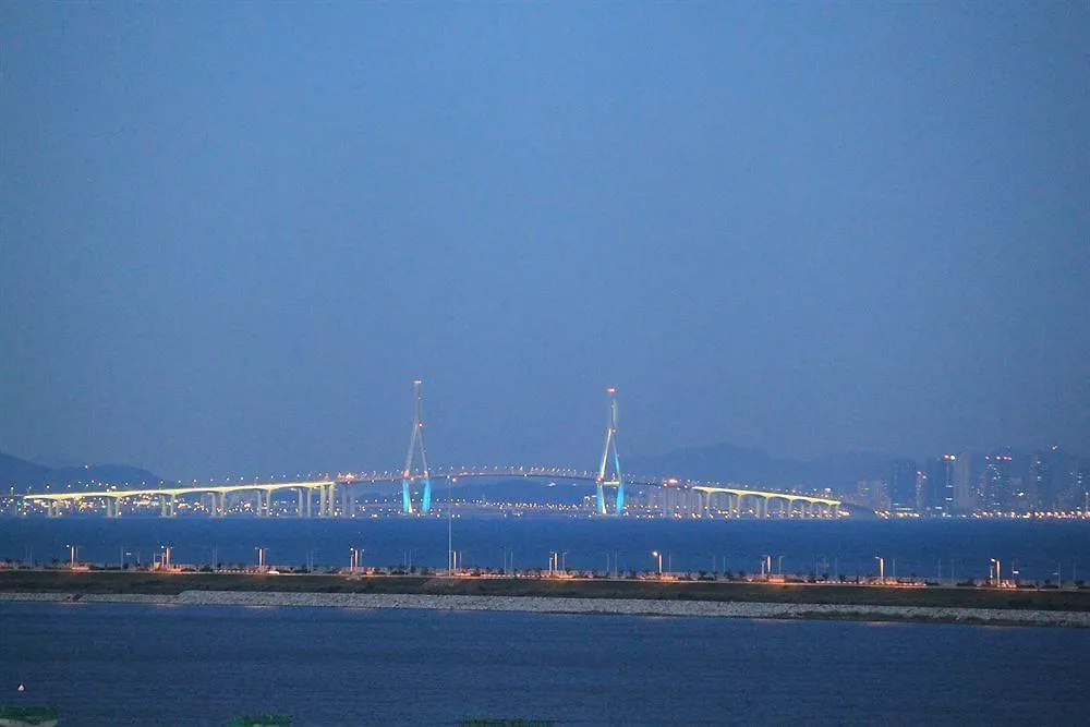 Incheon Airport Yegrina Hotel 0*,
